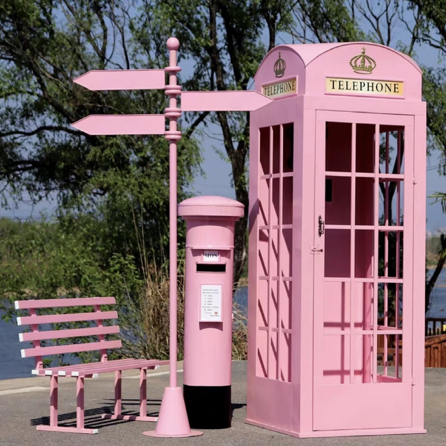 Cabine Telefônica Temática Tamanho Real Rosa Flores Londres