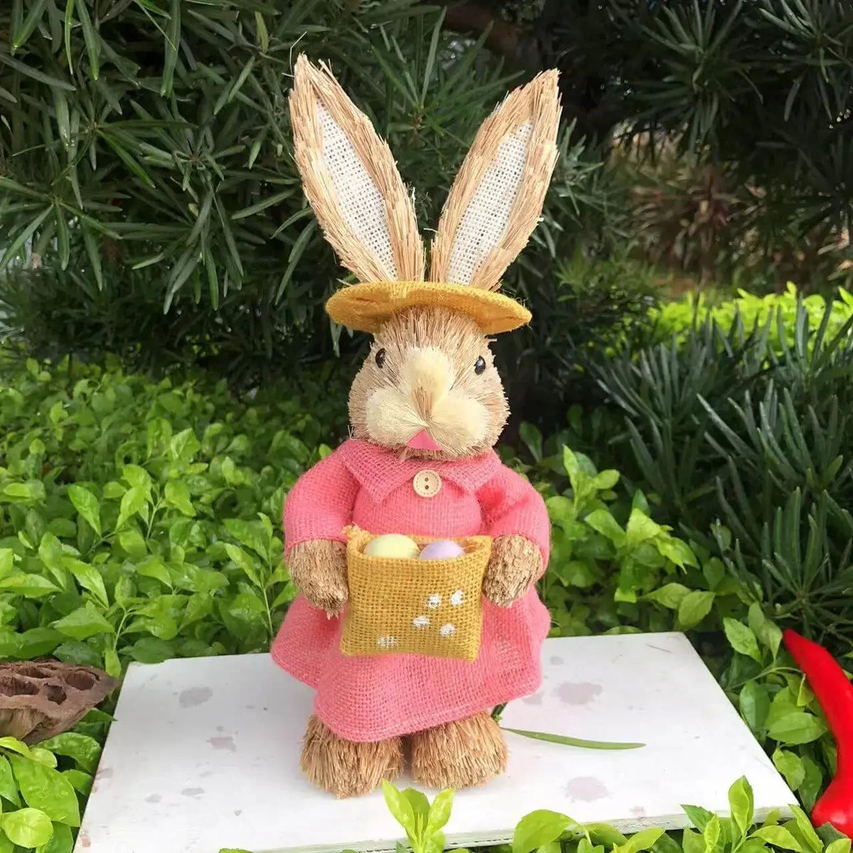 Coelha de Páscoa coelhinha decoração enfeite em palha 2 peças de coelho da páscoa feito