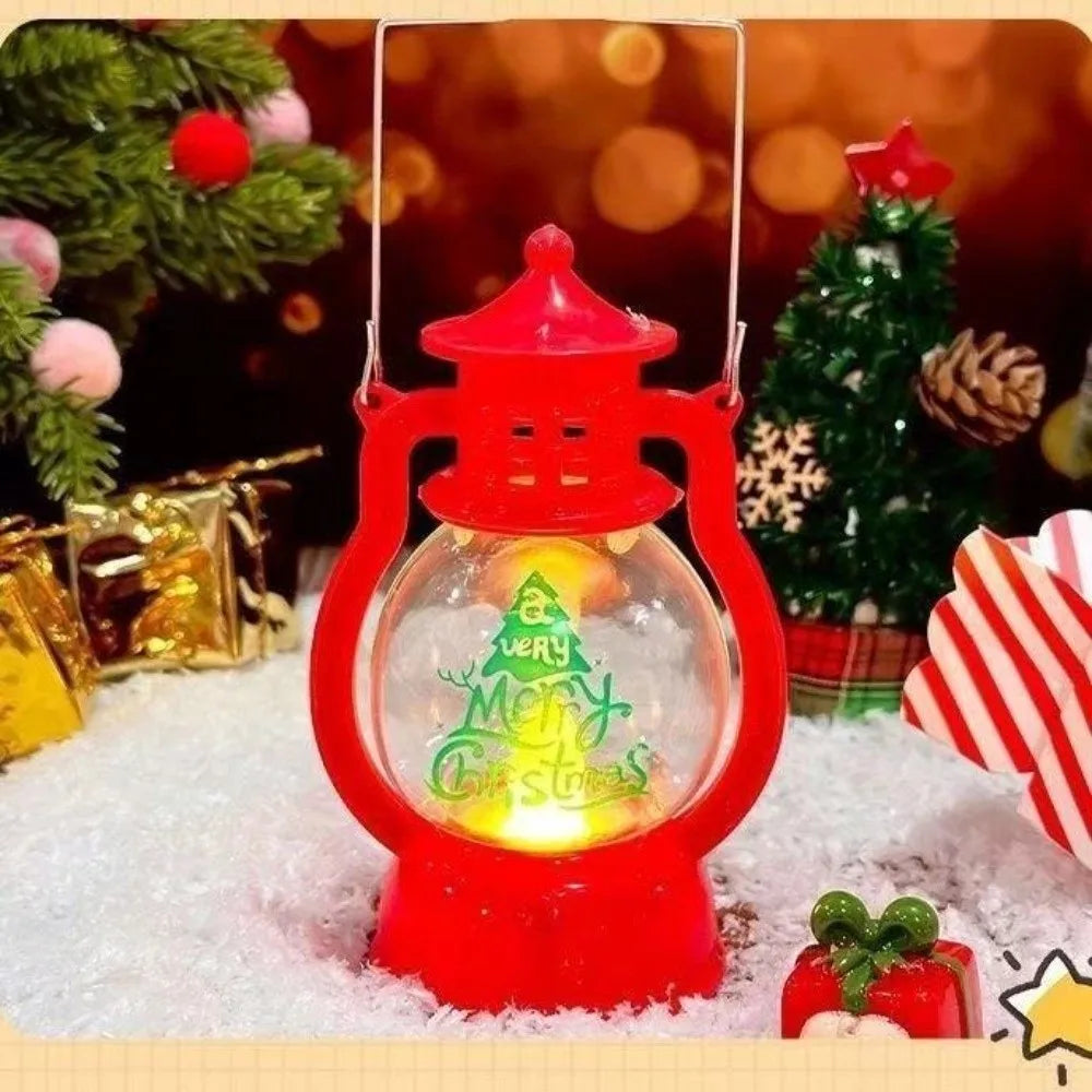 Lanterna Decorativa de Natal Vermelha Estilo Lamparina, com a Figura do Papai Noel no Interior e Iluminação LED