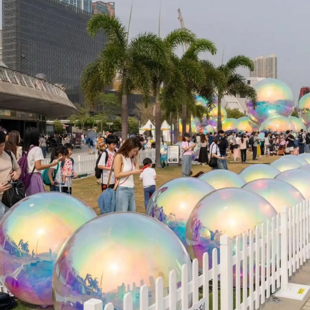 Bola Espelhada Inflável Gigante 6 Peças com Bomba de Ar, Conjunto de Esferas Coloridas