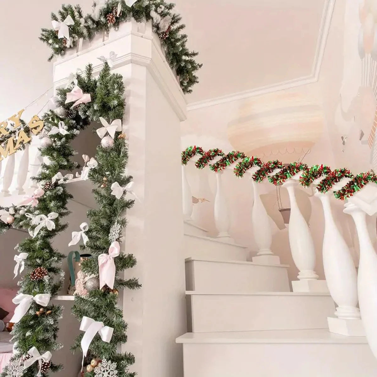 Guirlanda de Natal com enfeites de Natal de 2 metros, torção metálica comprido colorido