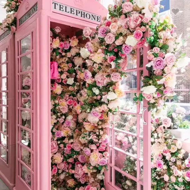 Cabine Telefônica Temática Tamanho Real Rosa Flores Londres