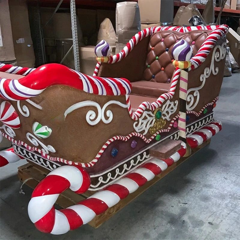 Trenó de Natal Gigante com Tema de Biscoito de Gengibre e Papai Noel Real para Shopping