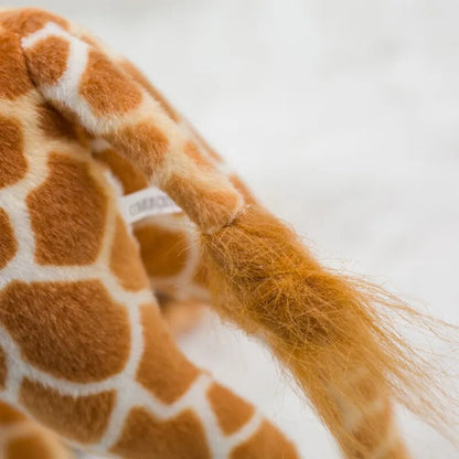 A Pelúcia Fofa de Girafa é a escolha ideal para crianças de todas as idades. Adorável