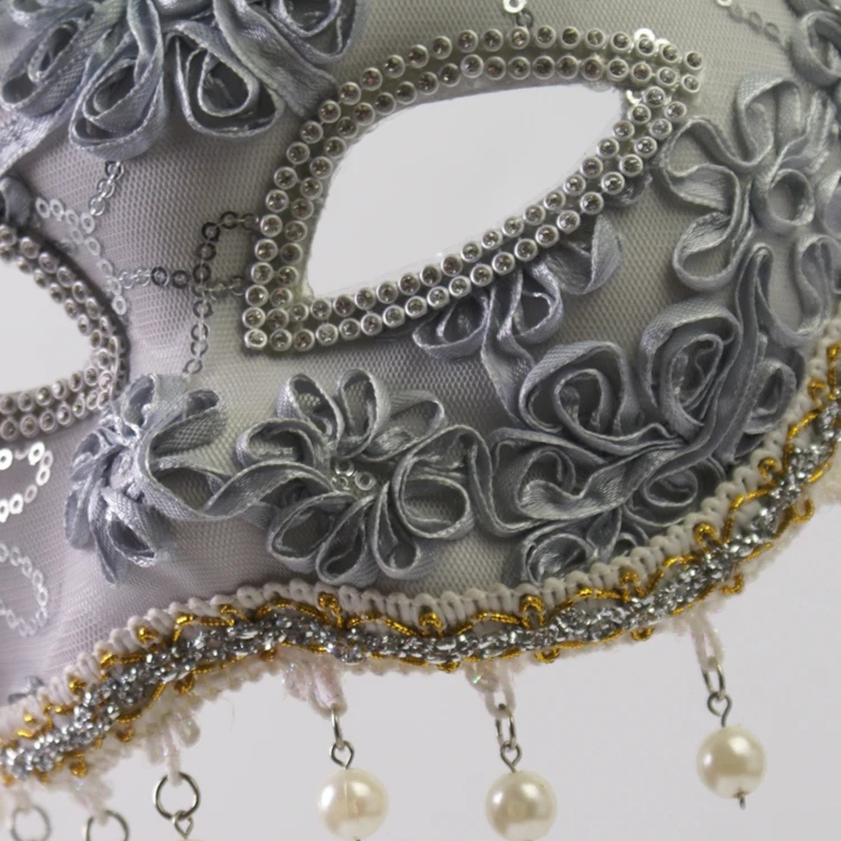 Baile de Máscaras em Formato de Gato/Raposa (Estilo Cat Mask ou Fox Cat Masquerade) Dourada e Lantejoulas