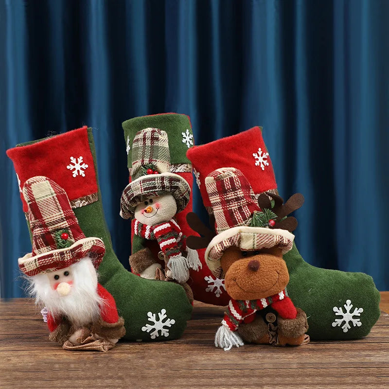 Kit 1 Meias de Natal 3D / Botas Decorativas com Papai Noel, Boneco de Neve e Rena