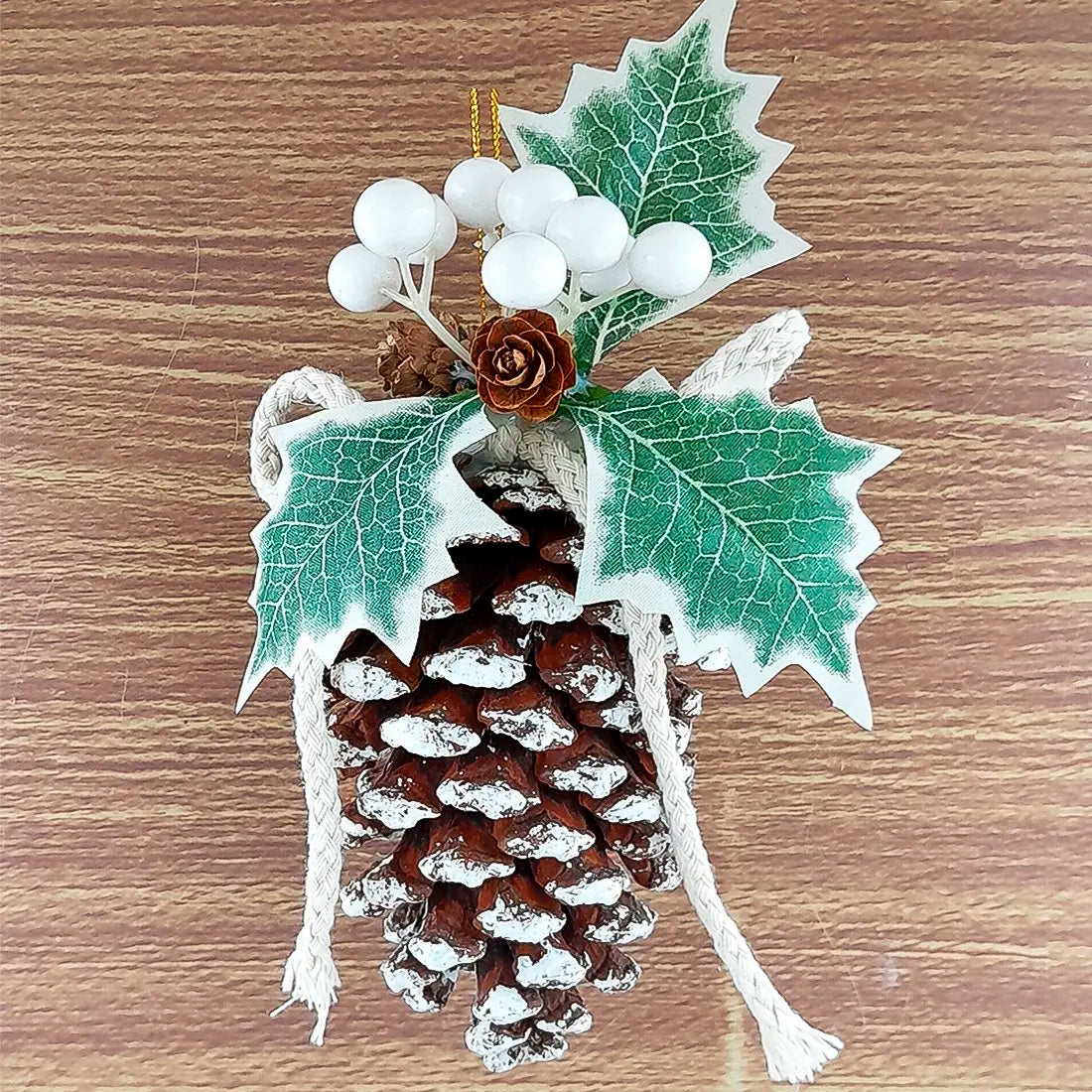 Pinha Nevado Enfeite Árvore Natal 2 Peças e Pendentes Pinha Nevado Enfeite Árvore Natal