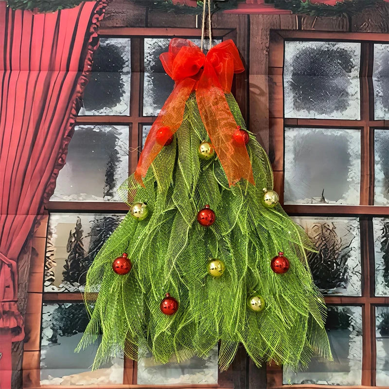 Guirlanda de Natal em Formato de Árvore Feita com Tela Decorativa Verde Franzida