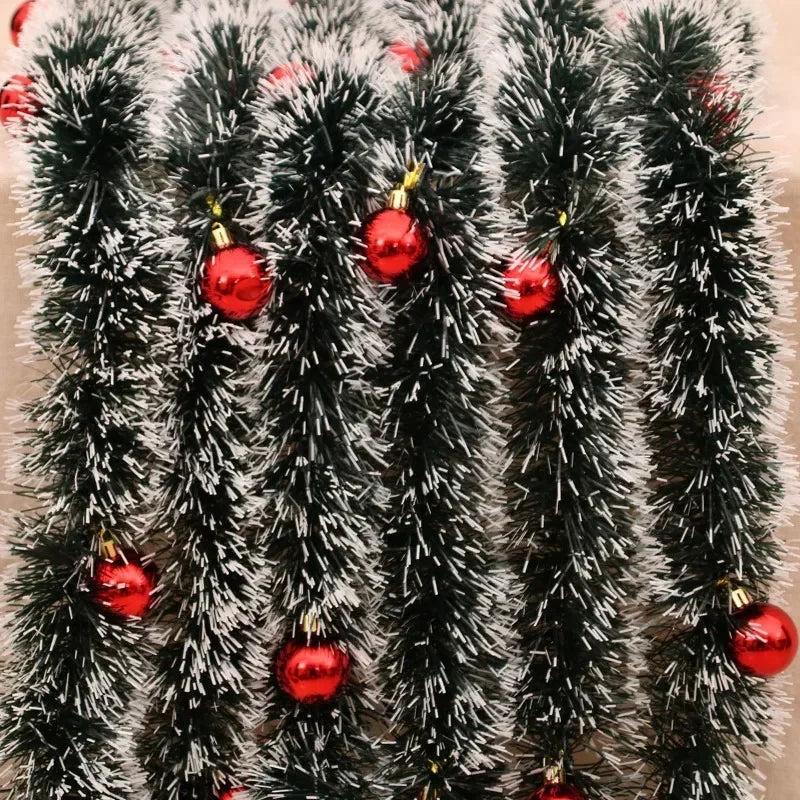 Guirlanda de Natal artificial (Verde/Comprido) Kit 10 Festão Grosso Verde Nevado 2mX20cm