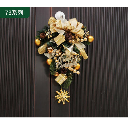 Guirlanda de Natal Nevada com Bolas Vermelhas, Pinhas e Azevinhos - Decoração Natalina