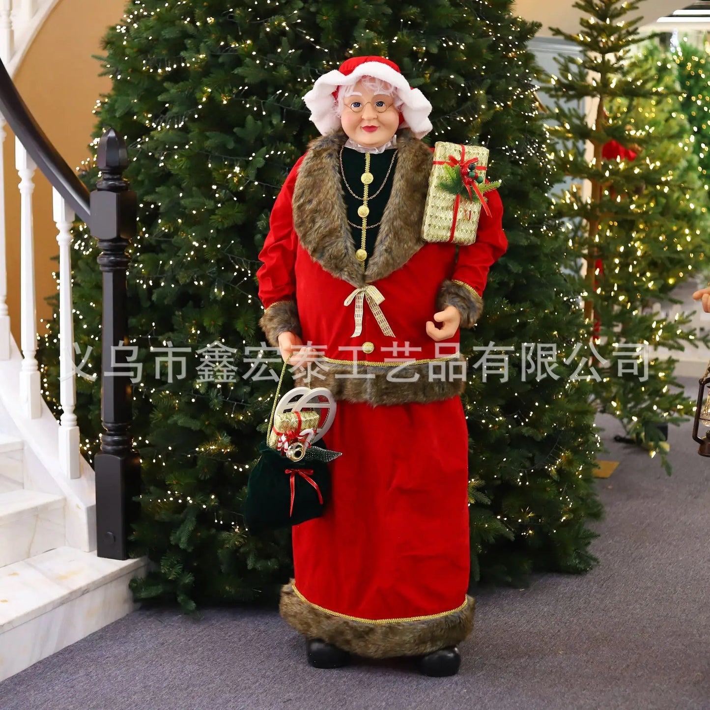 Papai Noel Dançante Animado Tamanho Real De 6' Shopping, Papai Noel Dançante Enfeites