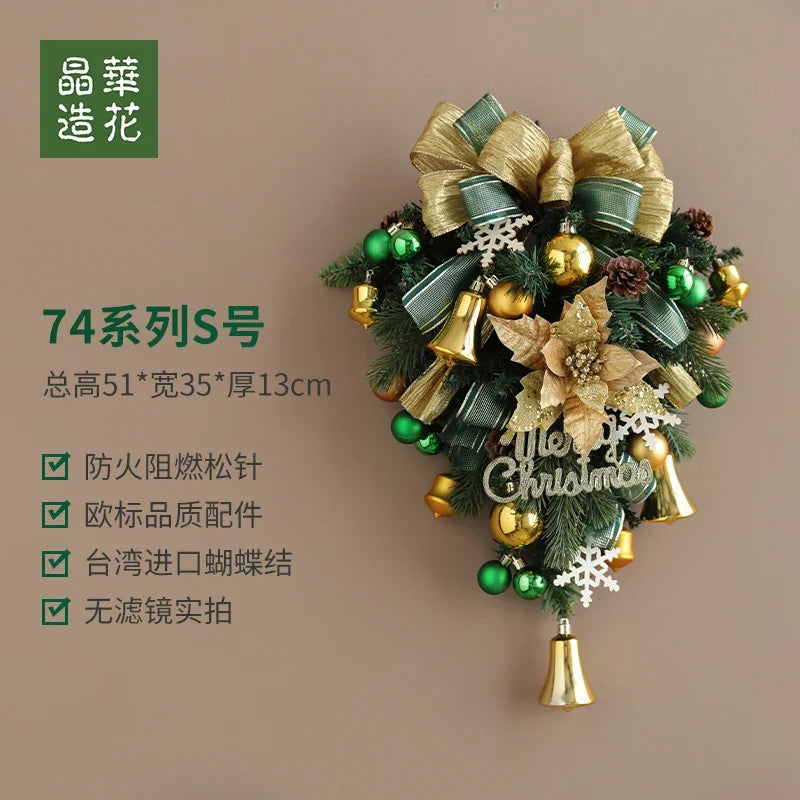 Guirlanda de Natal Nevada com Bolas Vermelhas, Pinhas e Azevinhos - Decoração Natalina