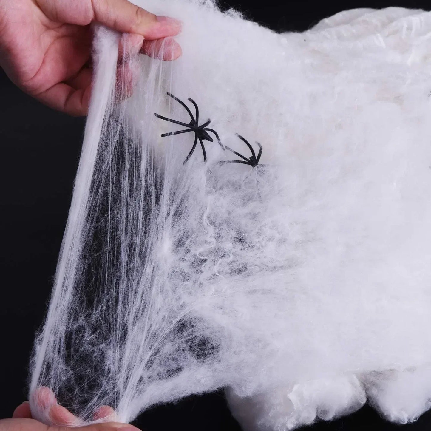 Teia de Aranha Esticável com 2 Aranhas Decorativas para Halloween