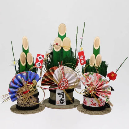 Vaso Três Tubos Leque Dourado com Placa de Madeira, Adorno de Mesa de Ano Novo Japonês (Kadomatsu)