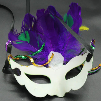 Máscara De Carnaval Veneziana Colorido de Pena Brilho Com 18*25cm