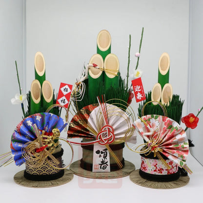 Vaso Três Tubos Leque Dourado com Placa de Madeira, Adorno de Mesa de Ano Novo Japonês (Kadomatsu)