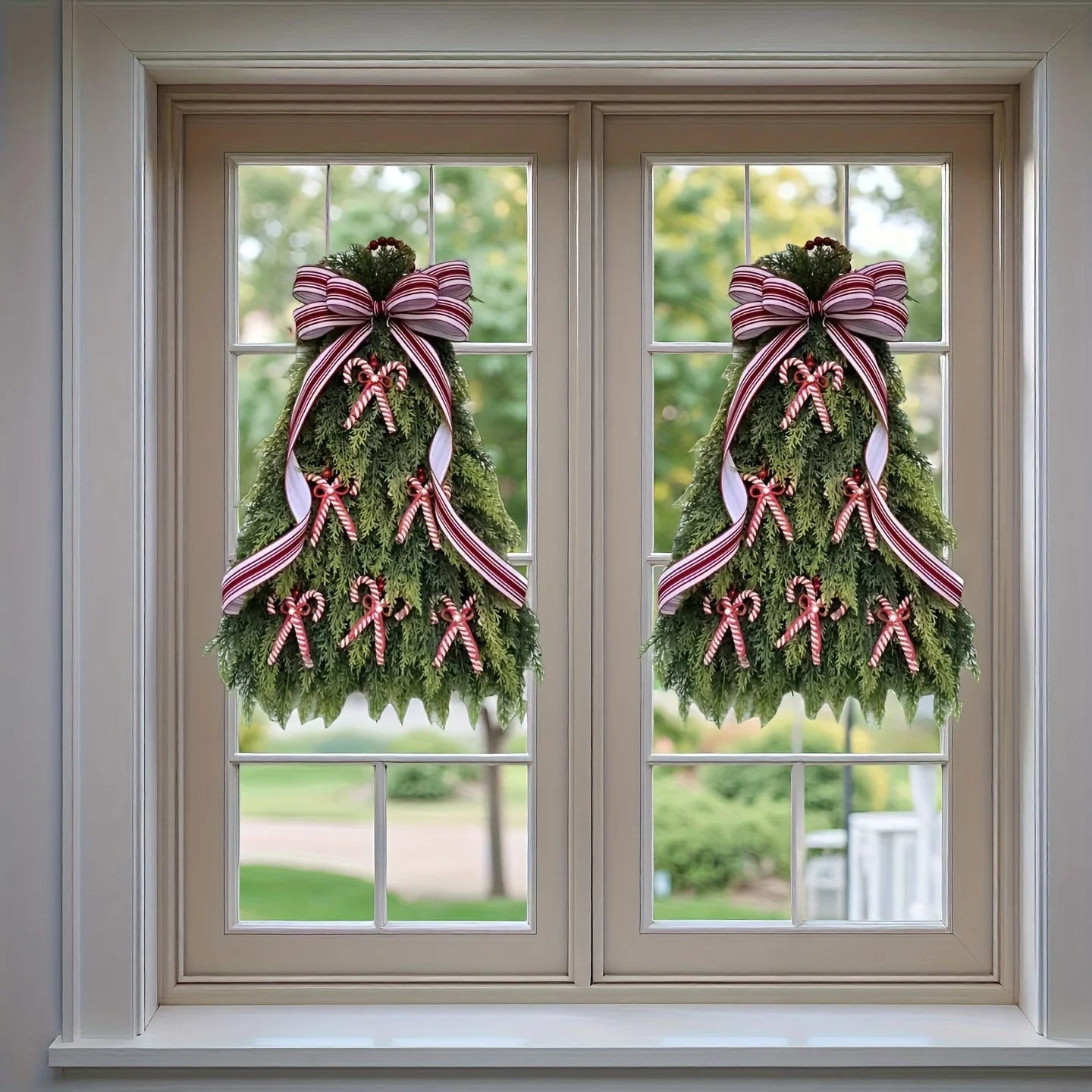 Guirlanda de árvore de Natal feita à mão para porta da frente