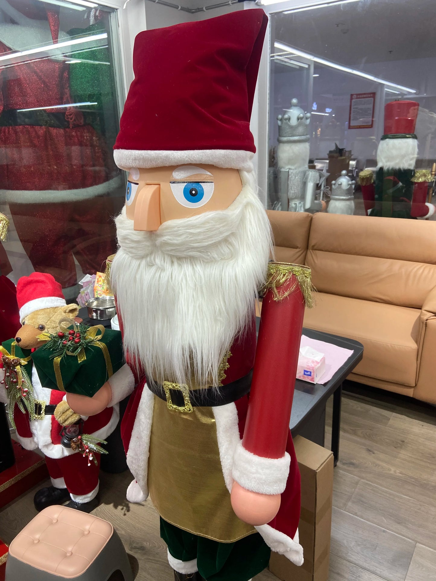 Enfeite de Natal Quebra Nozes Shopping Decoração Natal Madeira 2.1 metros, Grande