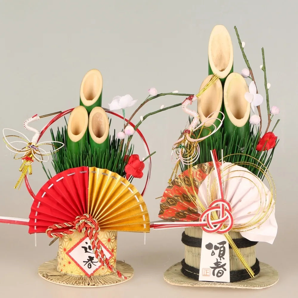 Vaso Três Tubos Leque Dourado com Placa de Madeira, Adorno de Mesa de Ano Novo Japonês (Kadomatsu)