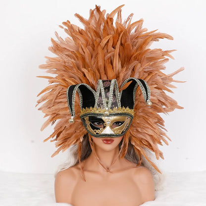 Máscara Veneziana Arlequim com Penacho de Plumas Pretas (Máscara de Bobo da Corte / Carnaval Veneziano)