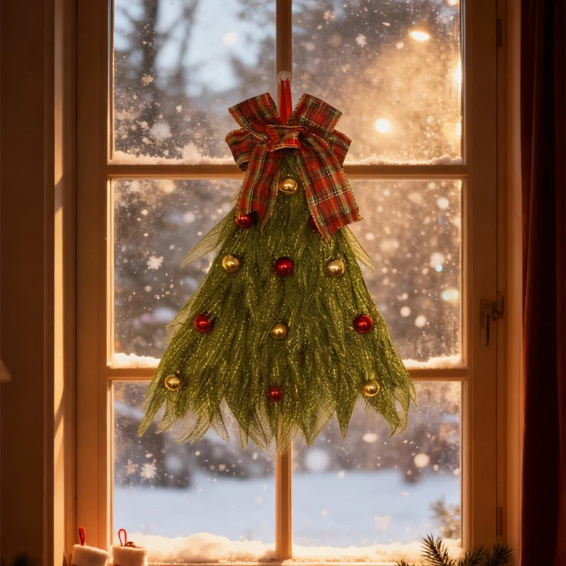 Guirlanda de Natal em Formato de Árvore Feita com Tela Decorativa Verde Franzida