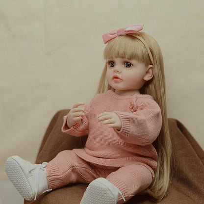 Bebe Reborn Menina De Cabelos Compridos Em Vestido Rosa, Olhos Abertos - 55Cm/22"