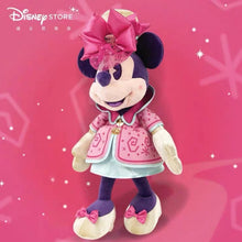 Carregar imagem no visualizador da galeria, Minnie as melhores memórias de infância são feitas com os personagens mais amados da Disney! Coleção Minnie Mickey: Bonecas de Pelúcia recheadas para abraçar e se divertir
