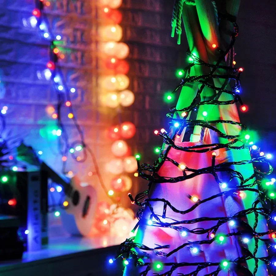 Luzes de Natal, Luzes de Natal de Baixa Voltagem de 98,4 pés, 100M LEDs - com Adaptador