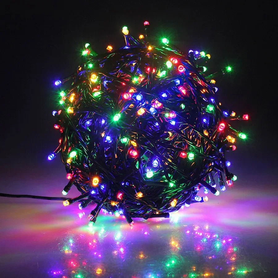 Luzes de Natal, Luzes de Natal de Baixa Voltagem de 98,4 pés, 100M LEDs - com Adaptador