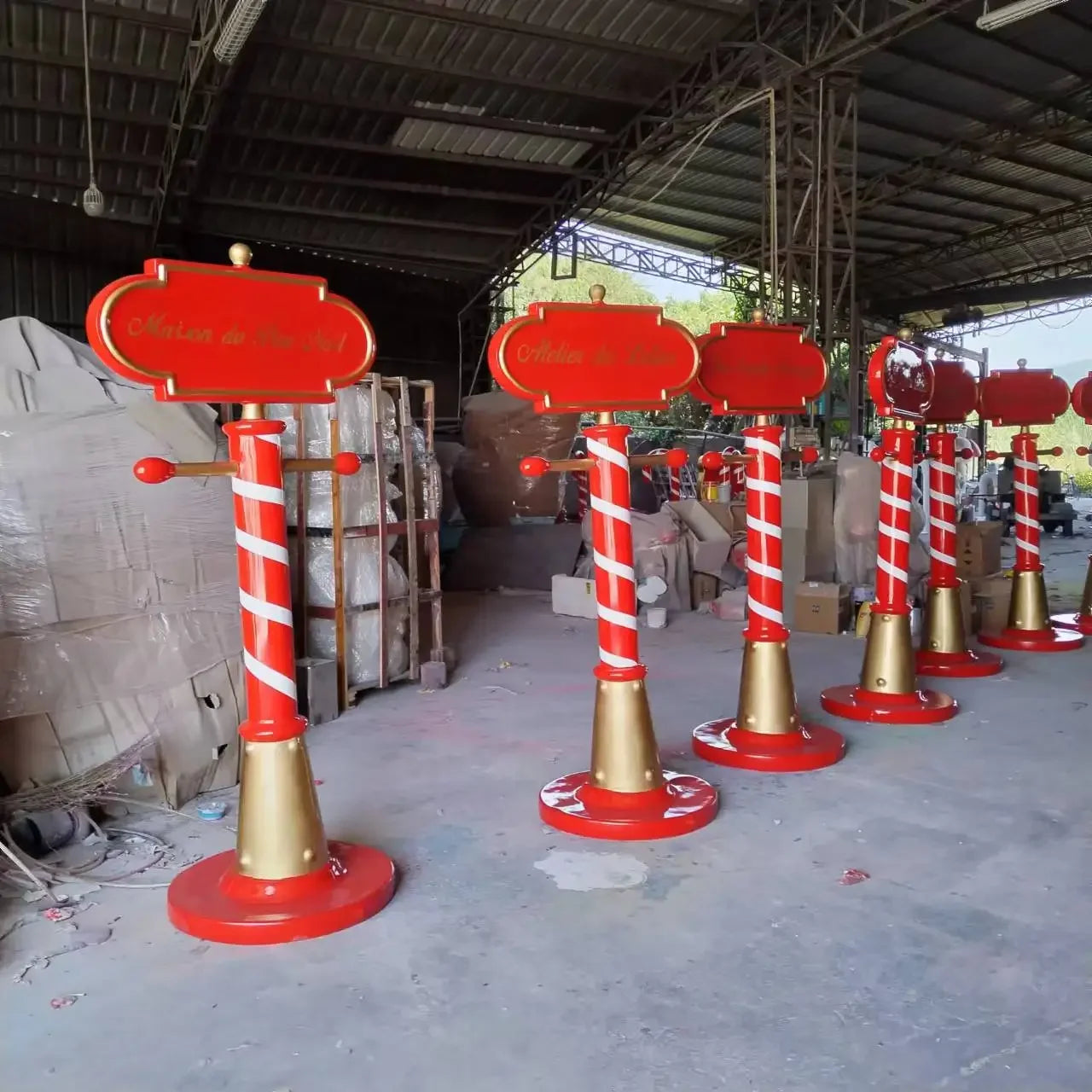 Grande trenó de fibra de vidro para decoração de shopping, material plástico Natal