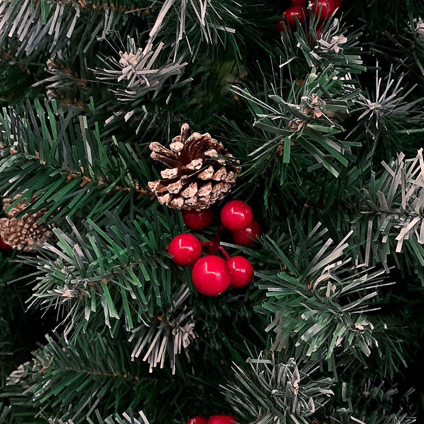 Árvore de Natal variação artificial, pinheiro de Natal colorido em PVC com suporte de metal