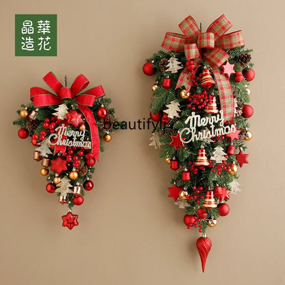 Guirlanda de Natal Nevada com Bolas Vermelhas, Pinhas e Azevinhos - Decoração Natalina