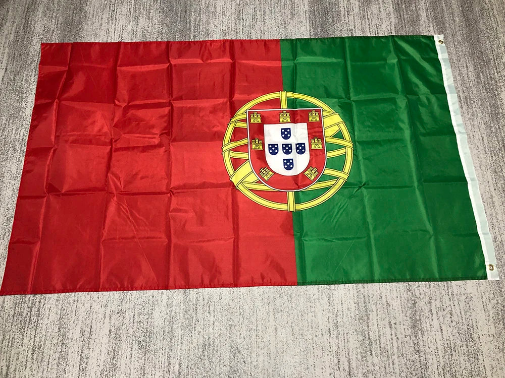 Bandeira De Portugal Oficial 1,50 X 0,90 Mts 100% Poliéster