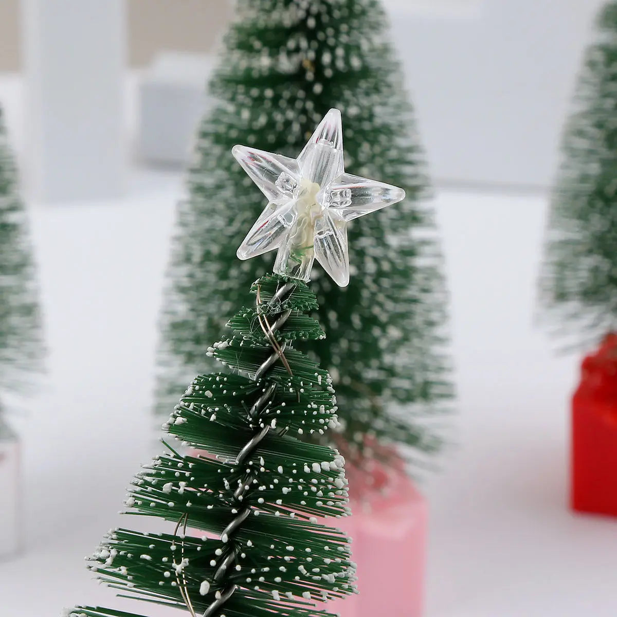 Árvore de Natal Pequena com Luz Multicolorida Conjunto de 3 Luzes LED Coloridas Natal