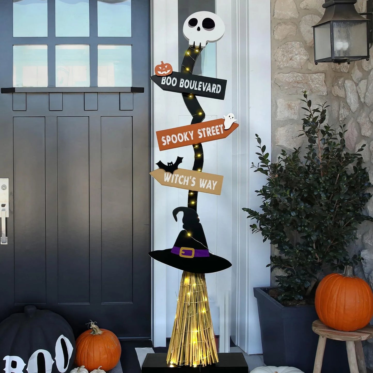 Decoração de Halloween, decoração de Halloween em ambientes internos, 1 vassouras