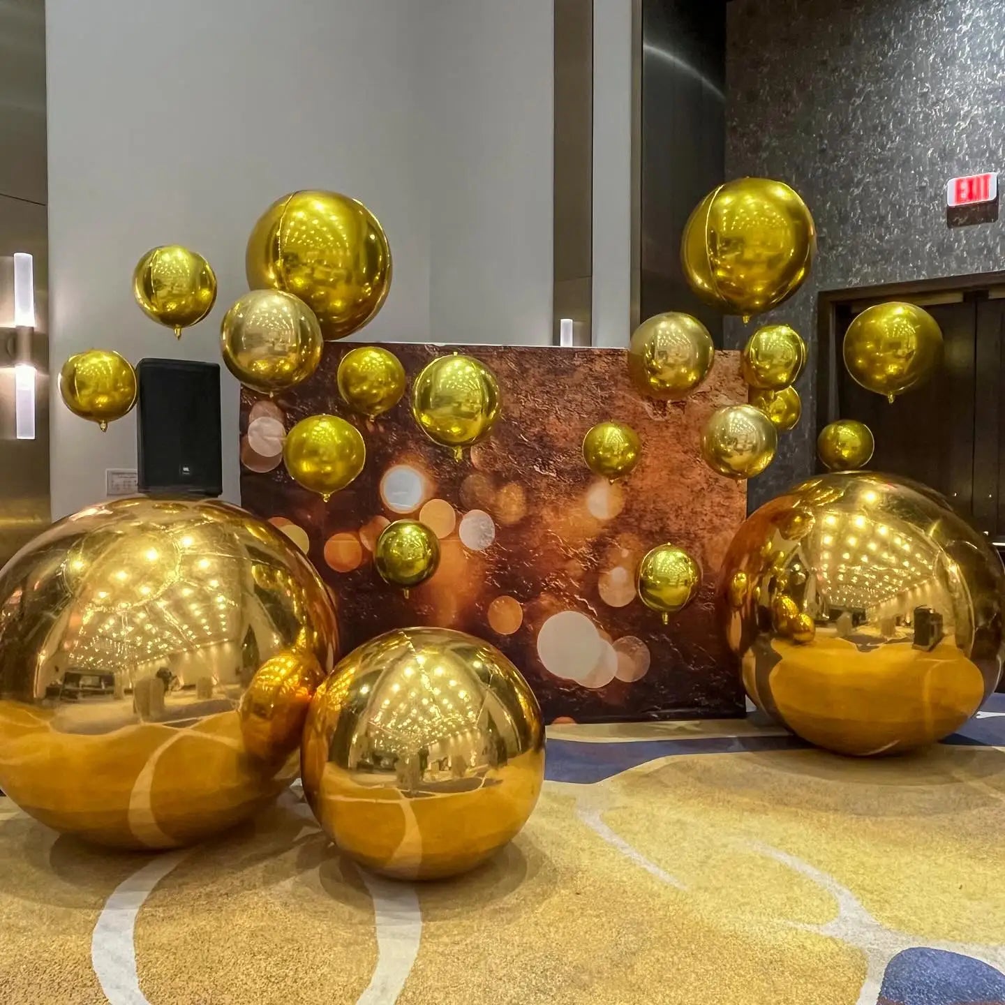 Grande bola de espelho inflável dourada, Bola espelhada de globo de aço inoxidável, adição