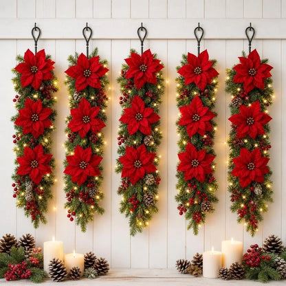 Enfeite é um Arranjo Pendente de Natal Artificial, Flores de Poinsétia Vermelho e Folhagem Pinheiro