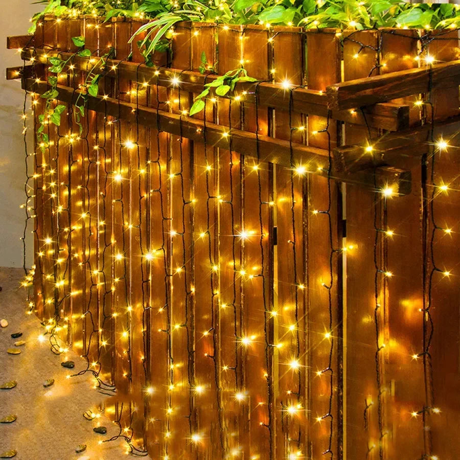 Luzes de Natal, Luzes de Natal de Baixa Voltagem de 98,4 pés, 100M LEDs - com Adaptador
