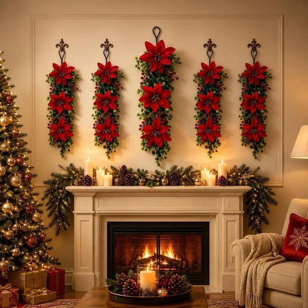 Enfeite é um Arranjo Pendente de Natal Artificial, Flores de Poinsétia Vermelho e Folhagem Pinheiro