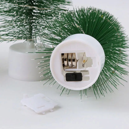 Árvore de Natal Pequena com Luz Multicolorida Conjunto de 3 Luzes LED Coloridas Natal