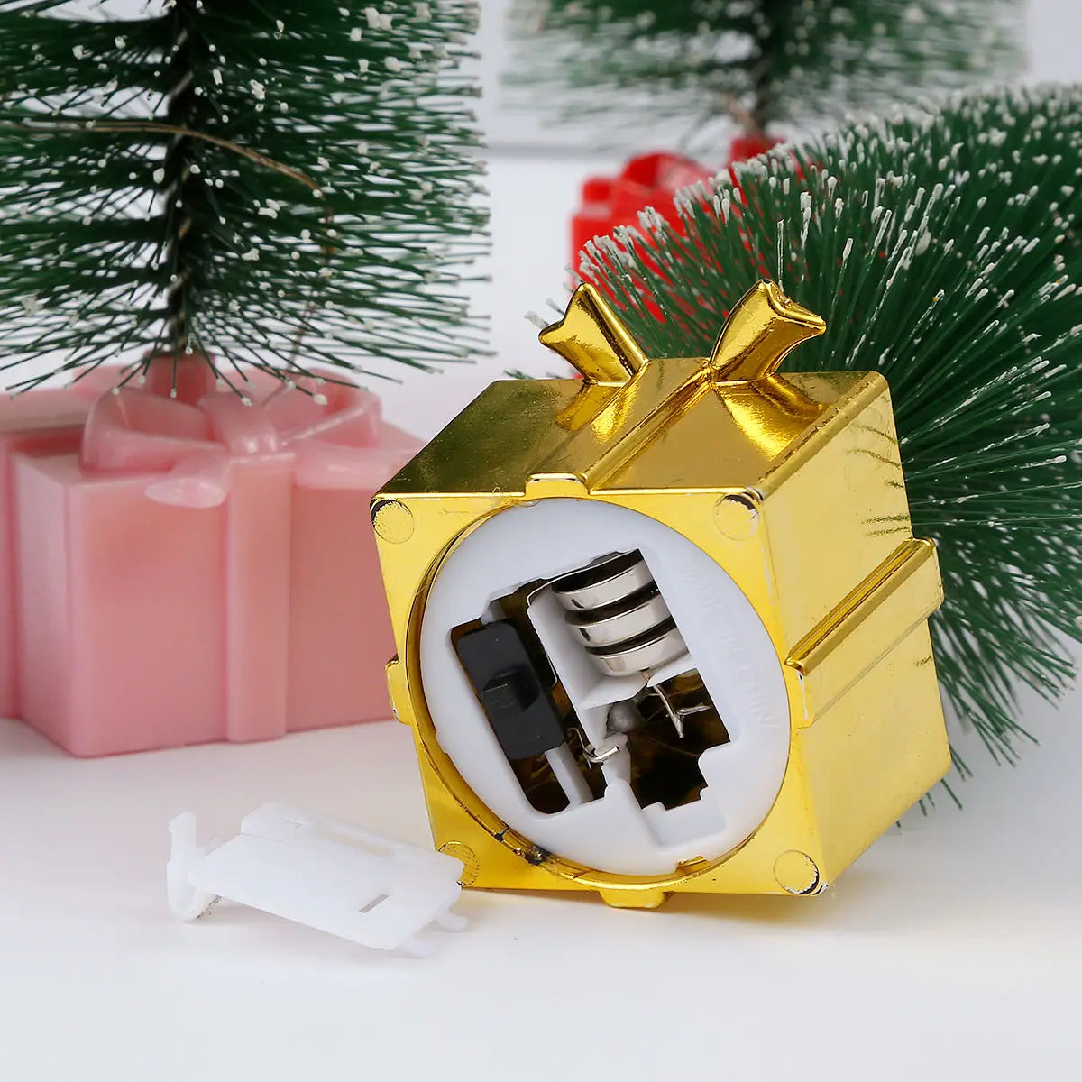 Árvore de Natal Pequena com Luz Multicolorida Conjunto de 3 Luzes LED Coloridas Natal